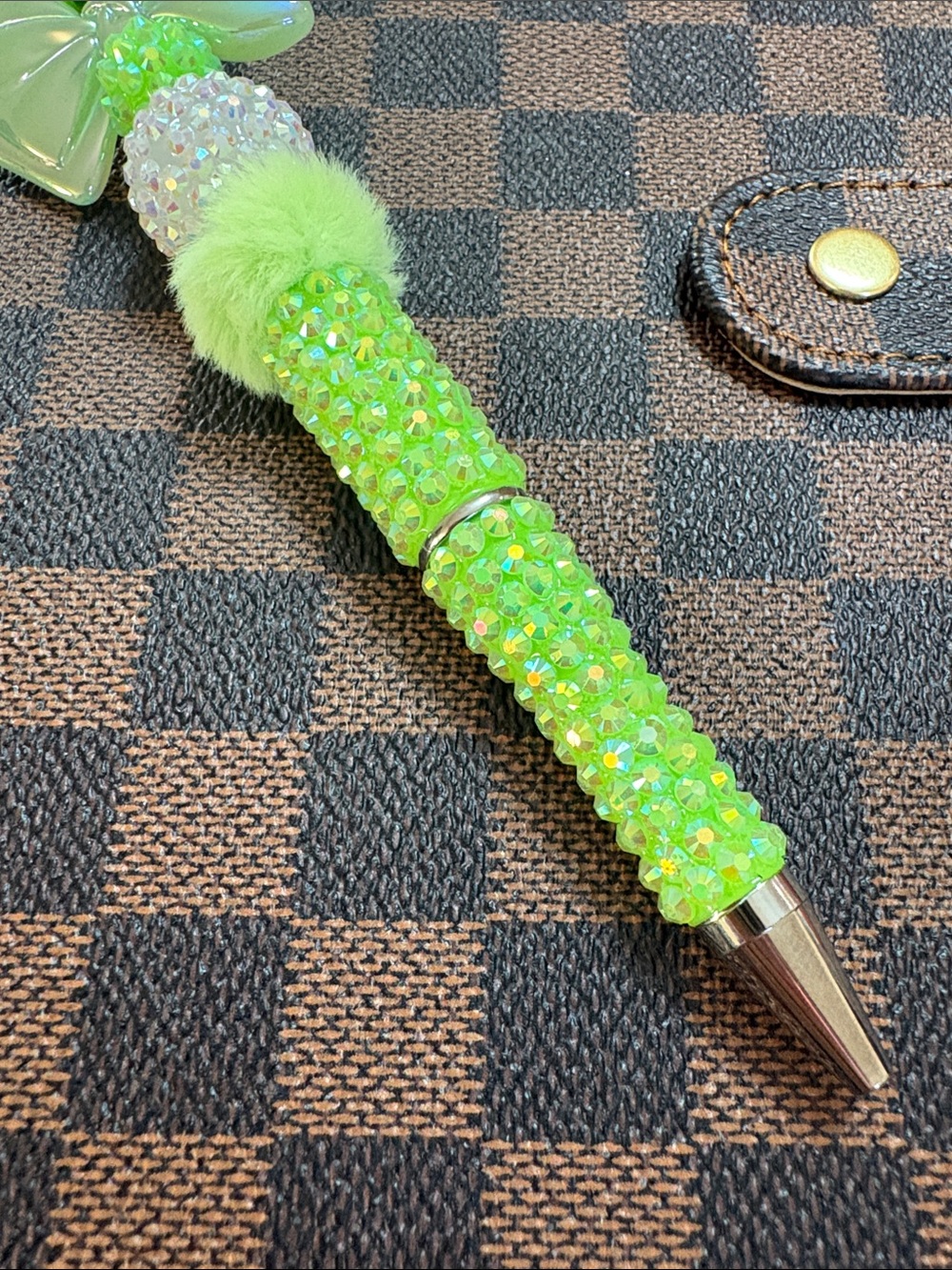 Green Bow Crystal Ballpoint Pen — Women's Accessory - Picture 4 of 4